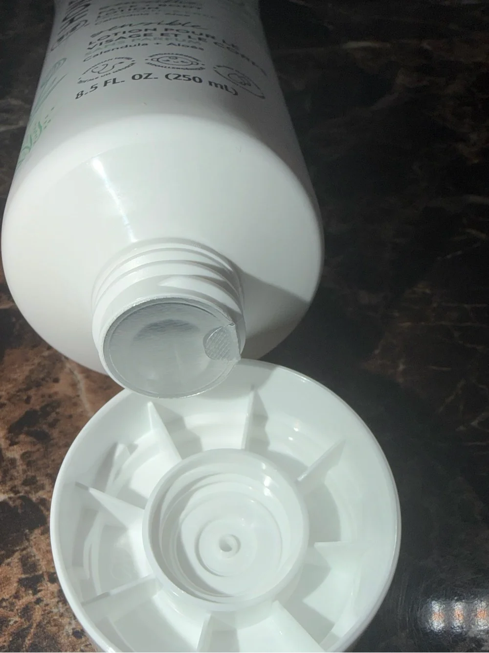 The Honest Company White & Light Green Sensitive Face + Body Lotion